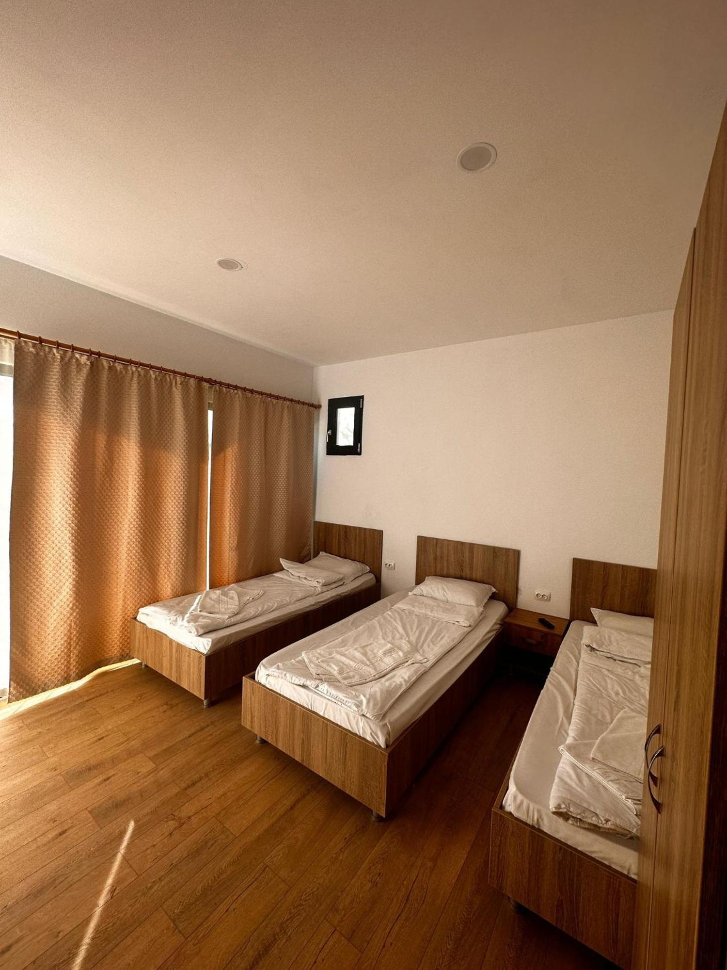 Hotel Complex Popas Pacurari Jassy Zewnętrze zdjęcie